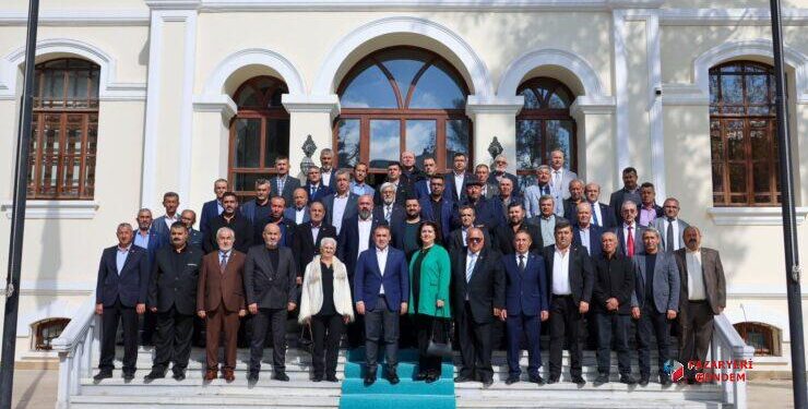 Vali Sözer, Muhtarlarla Bir Araya Geldi: “Muhtarlarımız Demokrasimizin Temel Taşıdır”