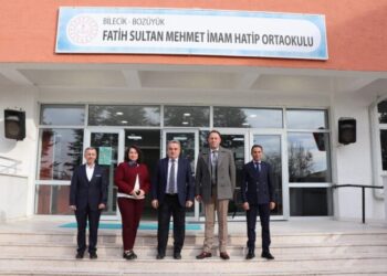 Bozüyük Kaymakamı Adem Öztürk’ten Okullara Moral Ziyareti