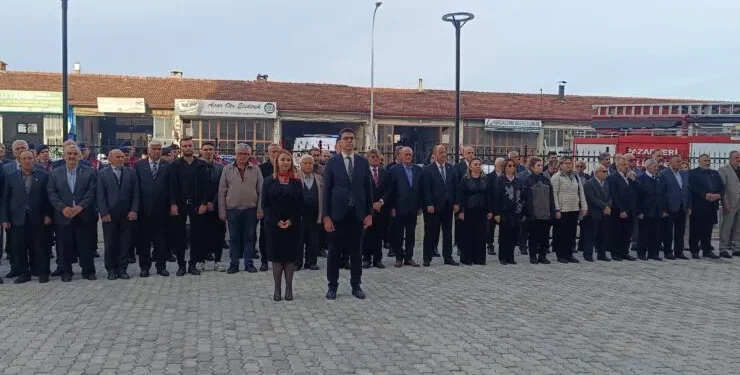 Pazaryeri’nde Atatürk Saygı ve Minnetle Anıldı