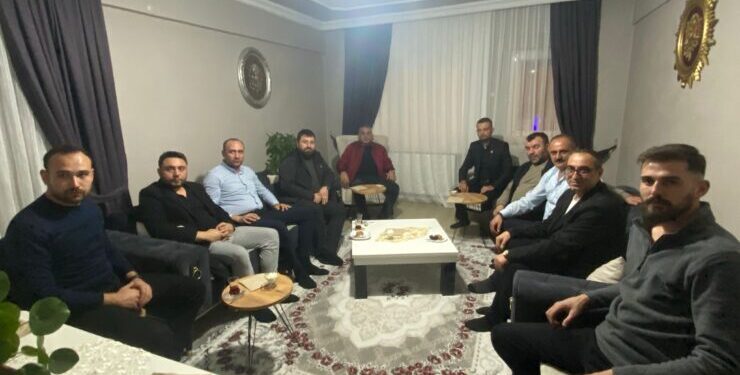 MHP’den Pazaryeri’nde “Hayırlı Günler Komşum” Ziyareti“Milliyetçi Hareket Partisi, sokak sokak, mahalle mahalle vatandaşla buluşuyor”