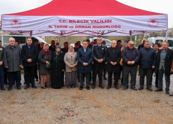 Vali Sözer, Meyveciliği Geliştirme Projesi Kapsamında Düzenlenen Fidan Dağıtım Programına Katıldı