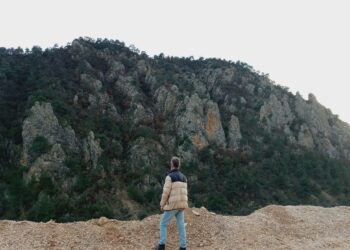 BİLECİK’İN SAKLI PERİ BACALARI KEŞFEDİLMEYİ BEKLİYOR