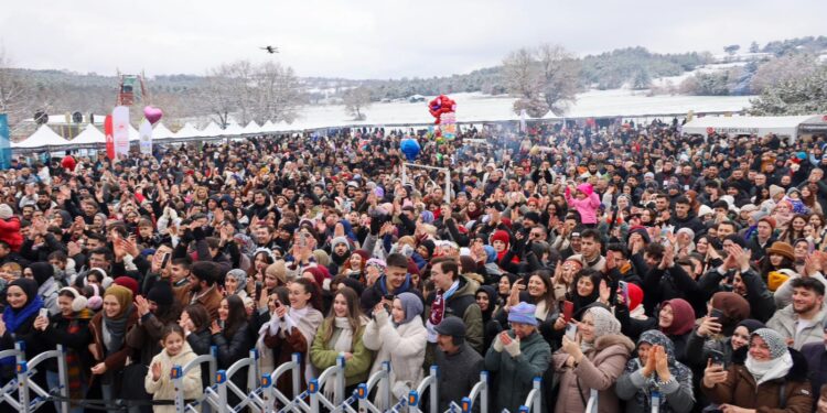 Gölpark’ta Kış Festivali: Binlerce Vatandaş Coşkuda Buluştu