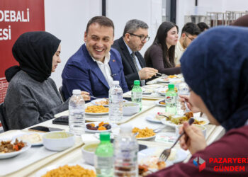 Vali Sözer Öğrencilerle Aynı Sofrada Buluştu