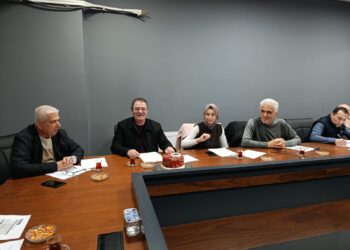 Meclis Salonunda Sürpriz Doğum Günü