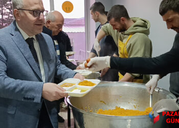 AK Parti Pazaryeri Teşkilatı İftarda Buluştu: Vefa Sofrasında Birlik Mesajı