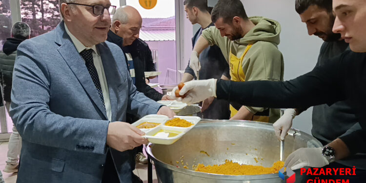 AK Parti Pazaryeri Teşkilatı İftarda Buluştu: Vefa Sofrasında Birlik Mesajı