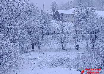 Pazaryeri Bayram Sabahına Beyaz Örtüyle Uyandı!