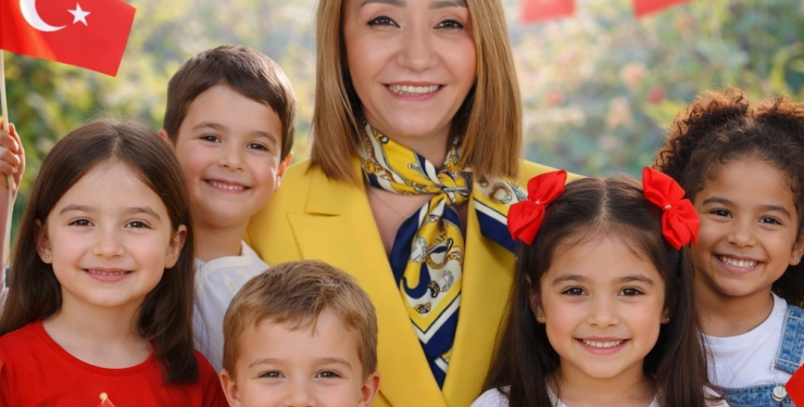Başkan Tekin’den 23 Nisan Mesajı: “Geleceğimiz Çocuklarımızın Ellerinde Yükseliyor”