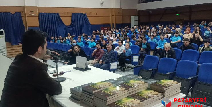 PAZARYERİ’NDEN TÜM TÜRKİYE’YE MESAJ:“GENÇLİK KENDİ KÜLTÜRÜNÜ UNUTURSA GELECEK KAYBOLUR!”