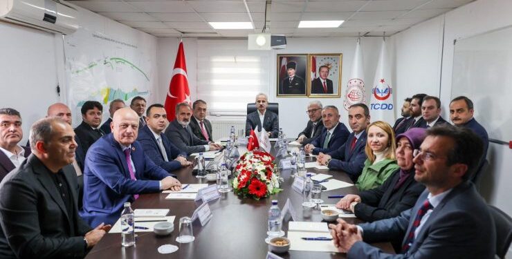 T26 TÜNELİ SAHASINDA KRİTİK İNCELEME: HIZLI TREN HATLARINDA SÜRELER KISALIYOR